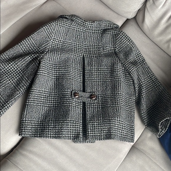 Wool Jacket with cropped sleeves - Picture 2 of 4